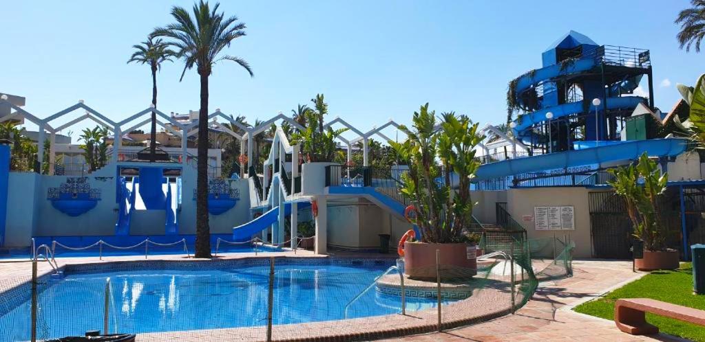Benal beach suite II, estudio con parque acuático y vistas al mar. Benalmádena Exterior foto